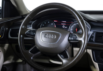 Подержанный автомобиль Audi A6 Sedan 2016 года (13 фото)