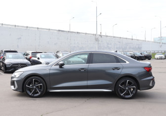 Подержанный автомобиль Audi A3 Sedan 2021 года (8 фото)