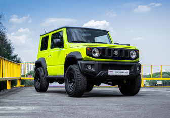 Подержанный автомобиль Suzuki Jimny 2019 года (13 фото)