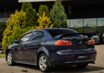 Подержанный автомобиль Mitsubishi Lancer Sedan 2008 года (6 фото)