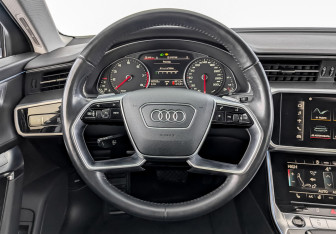 Подержанный автомобиль Audi A6 Sedan 2020 года (22 фото)