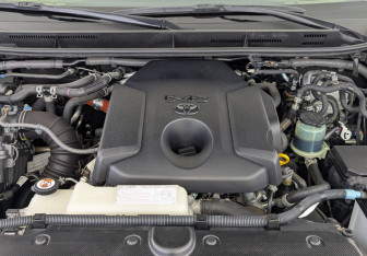 Подержанный автомобиль Toyota Land Cruiser Prado 2019 года (9 фото)