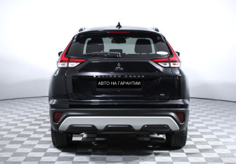 Подержанный автомобиль Mitsubishi Eclipse Cross 2021 года (4 фото)