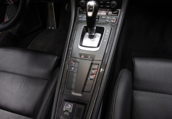 Подержанный автомобиль Porsche Cayman 2016 года (14 фото)