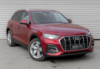 Подержанный автомобиль Audi Q5 2021 года (3 фото)