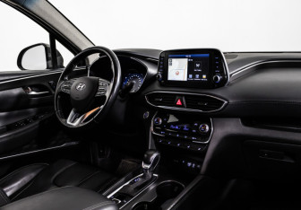 Подержанный автомобиль Hyundai Santa Fe 2019 года (9 фото)