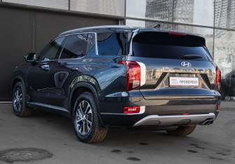 Подержанный автомобиль Hyundai Palisade 2021 года (6 фото)