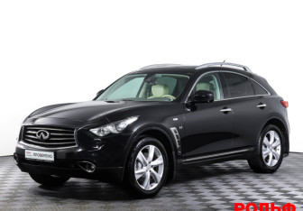 Подержанный автомобиль Infiniti QX70 2015 года (1 фото)