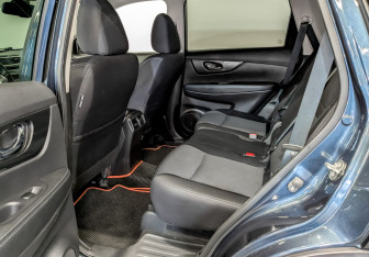 Подержанный автомобиль Nissan X-Trail 2018 года (12 фото)