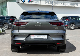 Подержанный автомобиль Jaguar I-Pace 2018 года (5 фото)
