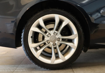 Подержанный автомобиль Audi S5 Coupe 2012 года (27 фото)