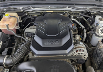 Подержанный автомобиль JAC T6 2019 года (9 фото)