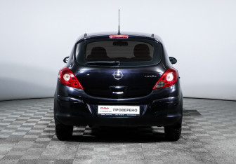 Подержанный автомобиль Opel Corsa 2010 года (6 фото)