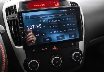 Подержанный автомобиль Kia Ceed Hatchback 2010 года (9 фото)