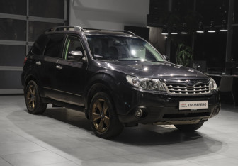 Подержанный автомобиль Subaru Forester Suv 2012 года (3 фото)