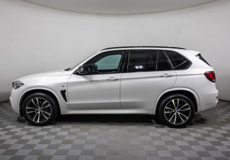 Подержанный автомобиль BMW X5 2014 года (8 фото)
