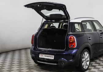 Подержанный автомобиль MINI Countryman 2013 года (16 фото)