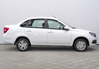 Подержанный автомобиль LADA (ВАЗ) Granta Sedan 2024 года (4 фото)