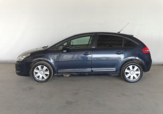 Подержанный автомобиль Citroen C4 Hatchback 2010 года (7 фото)