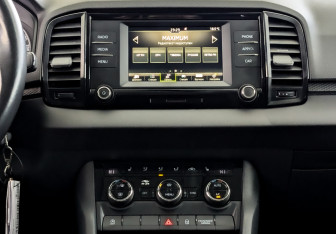 Подержанный автомобиль Skoda Karoq 2020 года (15 фото)