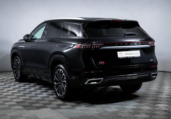 Подержанный автомобиль Jaecoo J8 2024 года (7 фото)