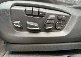 Подержанный автомобиль BMW X5 M 2015 года (12 фото)