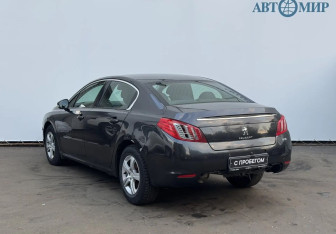 Подержанный автомобиль Peugeot 508 Sedan 2012 года (6 фото)