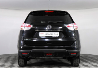 Подержанный автомобиль Nissan X-Trail 2015 года (6 фото)
