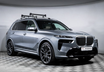Подержанный автомобиль BMW X7 2024 года (3 фото)