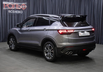 Подержанный автомобиль Geely Coolray 2023 года (7 фото)