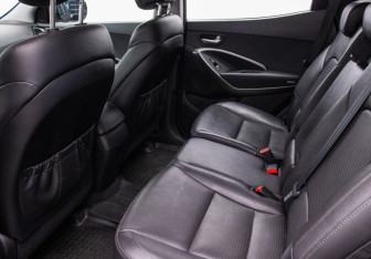Подержанный автомобиль Hyundai Santa Fe 2013 года (10 фото)