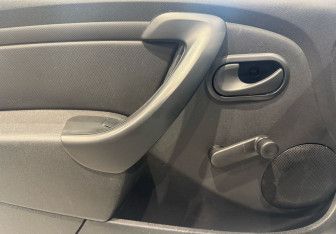 Подержанный автомобиль Renault Duster 2018 года (12 фото)