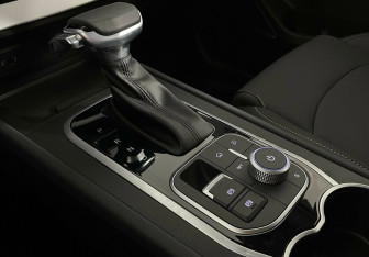 Подержанный автомобиль Kaiyi X3 2023 года (10 фото)