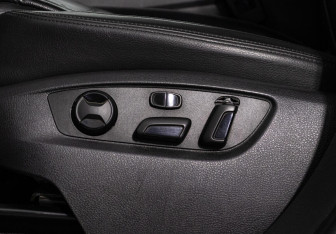 Подержанный автомобиль Volkswagen Touareg 2015 года (15 фото)