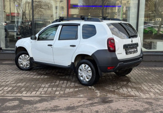Подержанный автомобиль Renault Duster 2018 года (6 фото)