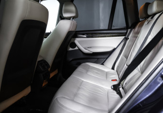 Подержанный автомобиль BMW X3 2013 года (12 фото)