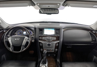 Подержанный автомобиль Infiniti QX80 2019 года (14 фото)