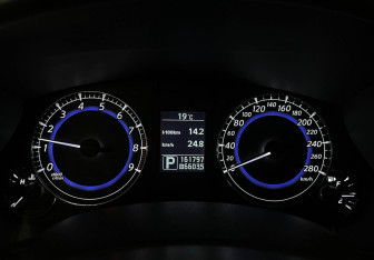 Подержанный автомобиль Infiniti QX50 2013 года (11 фото)