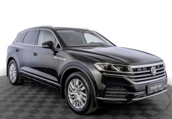 Подержанный автомобиль Volkswagen Touareg 2018 года (3 фото)