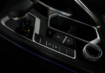 Подержанный автомобиль Geely Tugella 2023 года (20 фото)