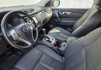 Подержанный автомобиль Nissan Qashqai 2016 года (9 фото)