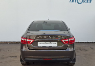 Подержанный автомобиль LADA (ВАЗ) Vesta Sedan 2018 года (6 фото)