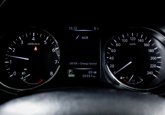 Подержанный автомобиль Nissan Qashqai 2018 года (11 фото)