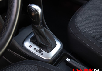 Подержанный автомобиль Volkswagen Polo Sedan 2015 года (15 фото)