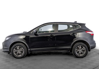 Подержанный автомобиль Nissan Qashqai 2018 года (8 фото)