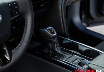 Подержанный автомобиль Toyota Camry Sedan 2025 года (14 фото)