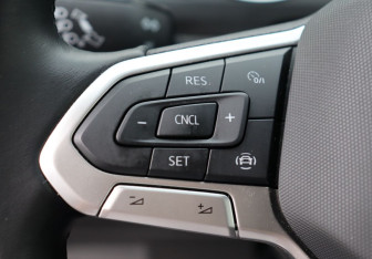 Подержанный автомобиль Volkswagen Tiguan 2021 года (16 фото)