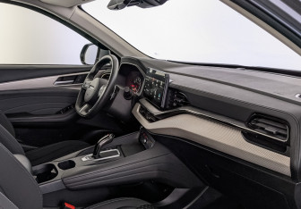 Подержанный автомобиль Haval F7 2023 года (13 фото)