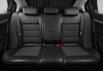 Подержанный автомобиль Skoda Octavia Liftback 2012 года (19 фото)