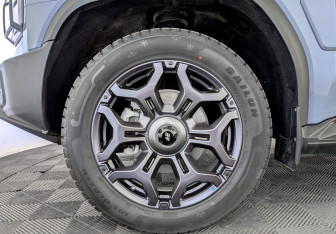 Подержанный автомобиль Jetour T2 2024 года (18 фото)